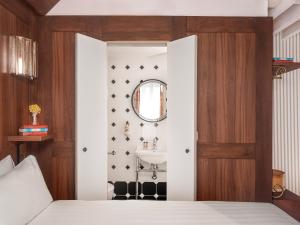 Hotels Hotel Madeleine De Senlis : photos des chambres