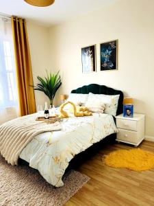 Beautiful Apartment on London Bridge!