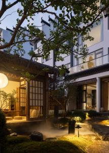 Wuyuan Jingmuo Liangxi Guest House