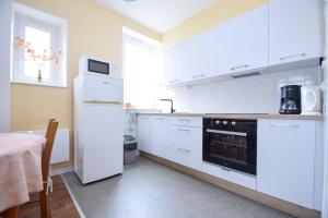 Appartements Appartement 4 pers a 300m de la gare SNCF : photos des chambres