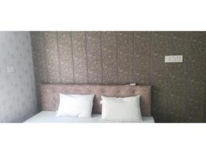 Virendra Palace Guest House