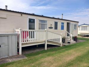 Chapel St leonards Happydays beachfield