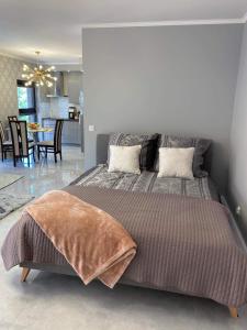 Golden Glow Apartments