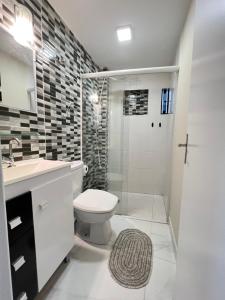 Ap com piscina perto do mar