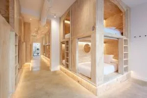 Colo Colo Hostel Valencia - Valencia