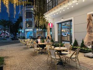 Phòng Tiêu Chuẩn Giường Đôi (Standard Double Room)