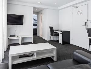 Apartments on Chapman