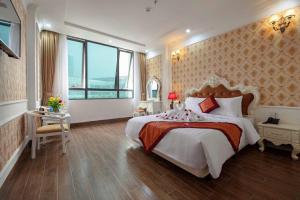 Phòng Superior giường đôi lớn (Superior Queen Room)