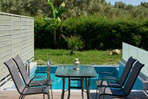 Kastro Suites