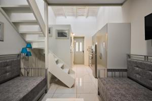 Kastro Suites