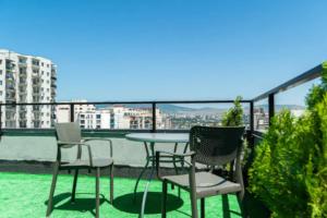 Epic 1Bed unit Huge Balcony area