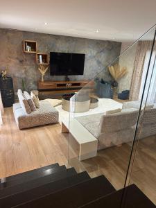 VILLA DESIGN AVIGNON pool near FESTIVAL