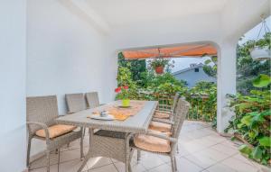 2 Bedroom Stunning Apartment In Krk