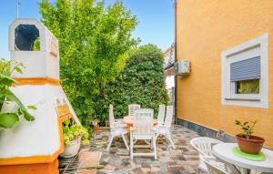 2 Bedroom Stunning Apartment In Krk