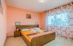 2 Bedroom Stunning Apartment In Krk