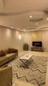 شقق مفروشة خلف مطار الملك عبدالعزيز - Buraymān