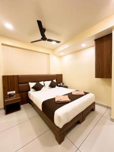 AS STAY INN EDAPPALLY, Near Lulu Mall