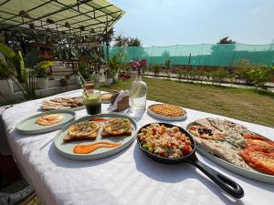 TLO - The Life Outdoor, Bir Billing
