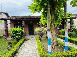 Travellers Jungle Camp-Sauraha