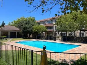 Pinelands Self Catering Apartment - Kapské Město