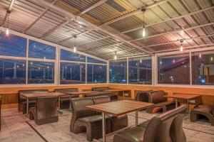 Hotel The Grand Madhushala