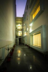 Anara Service Apartments - Greater Kailash Part II