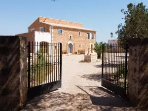 Blue Door Mallorca - Caʼs Concos