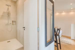 Charming little house in th heart of Batignolles