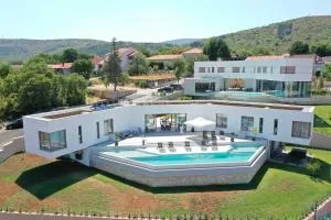 Vacay Luxury Villa Blue with sauna - Runović