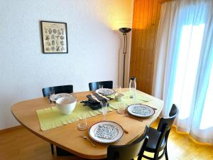 SwissHut Stunning Views Alps Lake - Apart. Ringold Up