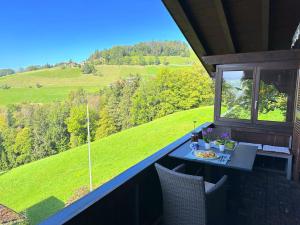 SwissHut Stunning Views Alps Lake - Apart. Ringold Up