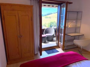 SwissHut Stunning Views Alps Lake - Apart. Ringold Down