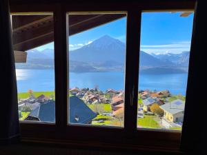 SwissHut Stunning Views Alps Lake - Apart. Molly