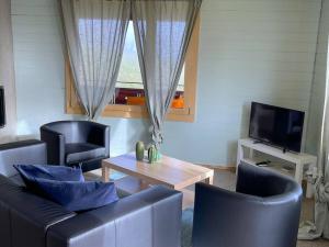 SwissHut Stunning Views Alps Lake - Apart. Aeschlen Up