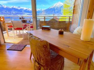 SwissHut Stunning Views Alps Lake - Apart. Felden