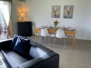 SwissHut Stunning Views Alps Lake - Chalet Aeschlen