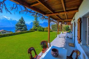 SwissHut Stunning Views Alps Lake - Chalet Emmit