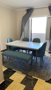 شقه مريحه و اطلاله رائعه بمدينه نصر