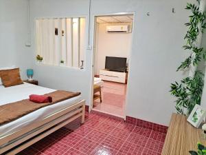 whole house for 5 guests 3 beds