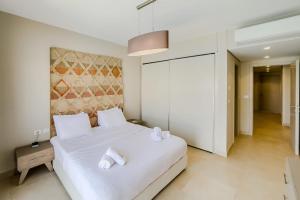 Radiant & Refined 2BDR MangroovyFree Beach & Pool