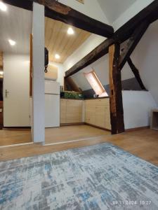 Dachgeschosswohnung in der Altstadt inklusive PKW-Parkplatz