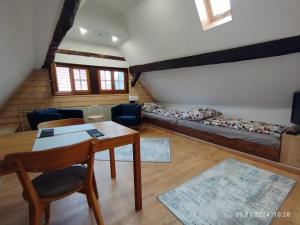 Dachgeschosswohnung in der Altstadt inklusive PKW-Parkplatz