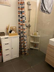 Appartements Superbe 3 piece jardin : photos des chambres