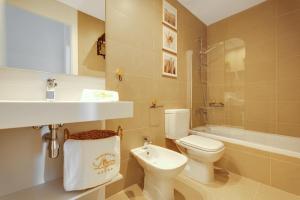 Intempo Laguna Apartment