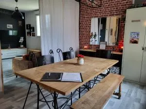 GÎTE PRIVATIF, MAISON DE VACANCES FAMILIALE 100m2 avec piscine, parking privé "Un plaisir d'évasion" gîte de France 3 épis - Ferfay