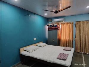 Gayatri Holiday Home