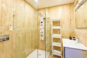 New! Apt jacaranda, wifi and parking