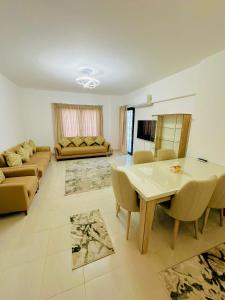 شقه مفروشه للأيجار بمدينة الرحاب القاهرة الجديده