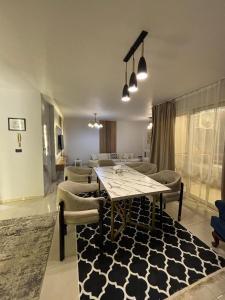 Luxury 3 bedroom apartment in rehab city