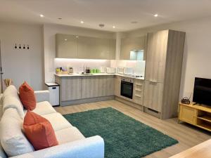 Poole Quay Seaside Escape-free parking 3 mins away